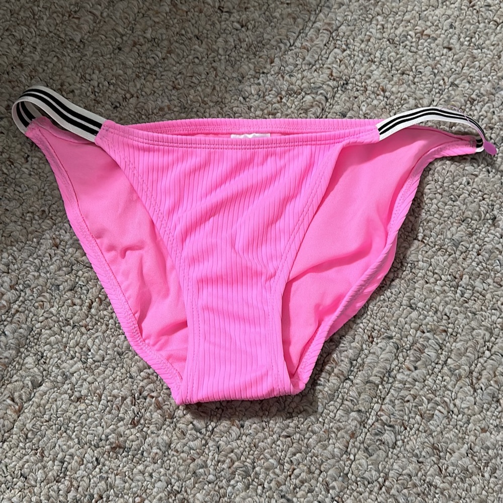 Pink bottoms small